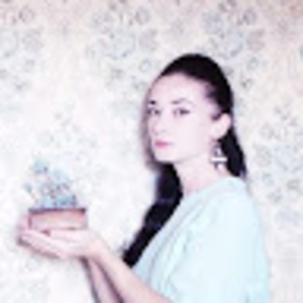 Meet your Posher, Maia